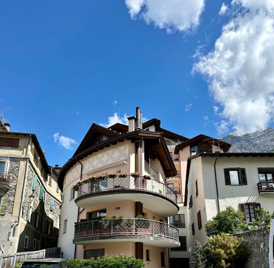 Alpine Escape Apartment บอร์มิโอ ภายนอก รูปภาพ
